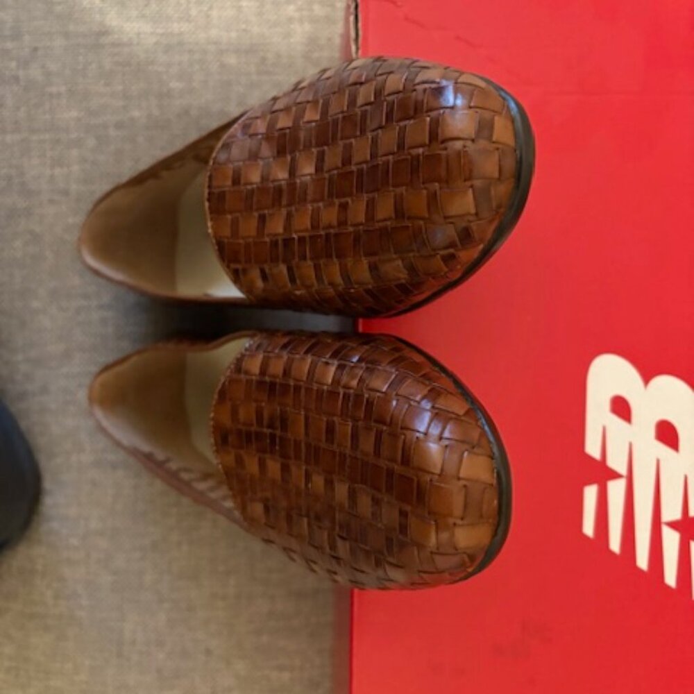 Trotter's Liz Women's Brown Loafers Size 9M - Picture 5 of 9